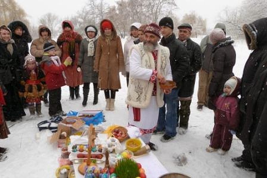 CВЯТКУВАННЯ ВЕЛИКОДНЯ